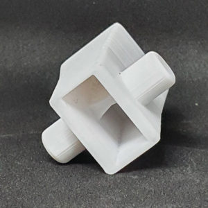 charniere-frigo-ancien-refrigerateur-piece-casse-impression-3D-Savoie-sur-mesure