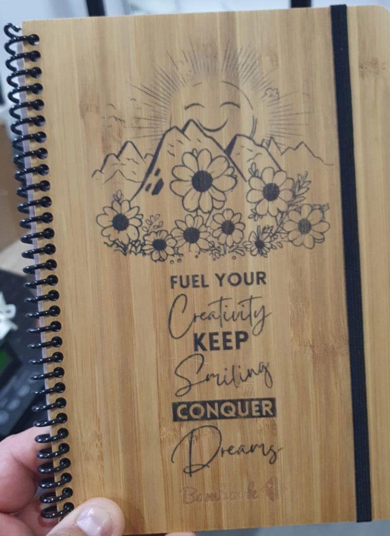 Carnet de note "Bambook" personnalisé en gravure laser par 3D SAVOIE