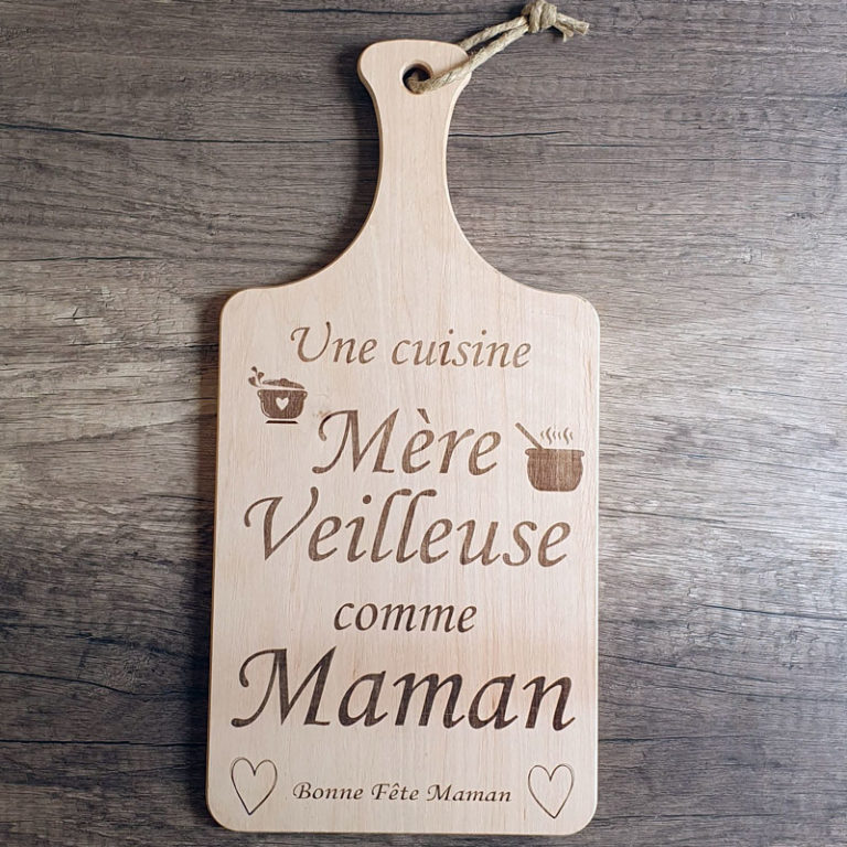 Planche à découper en Aulne personalisée par 3D SAVOIE en gravure laser
