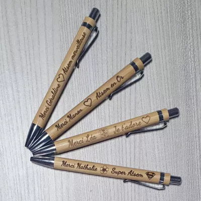 Stylo à bille en bambou personnalisé